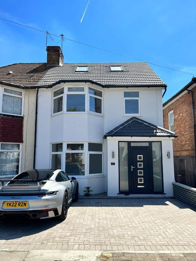 Wembley Stadium 5 Star Brand New Luxury Sleeps 14 With Parking Villa London Exterior photo