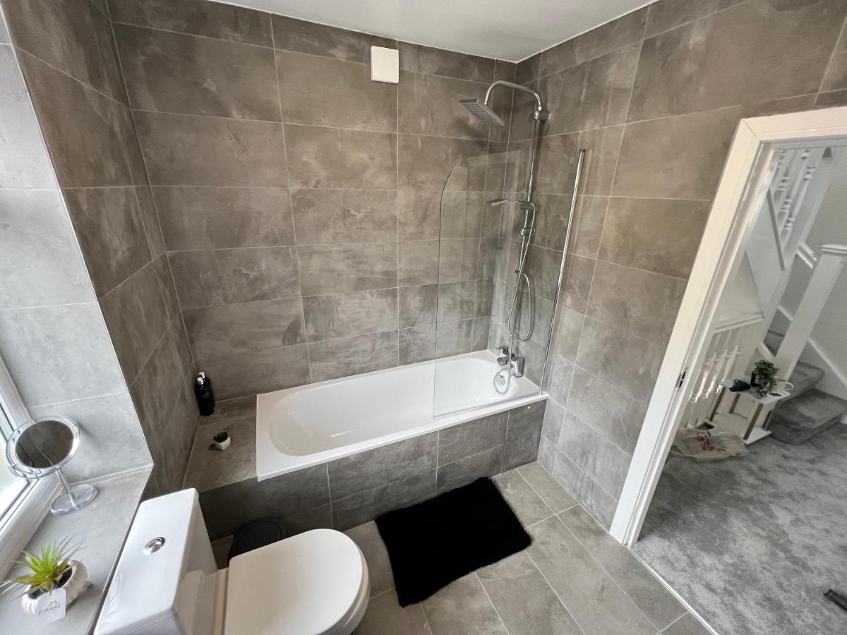 Wembley Stadium 5 Star Brand New Luxury Sleeps 14 With Parking Villa London Exterior photo