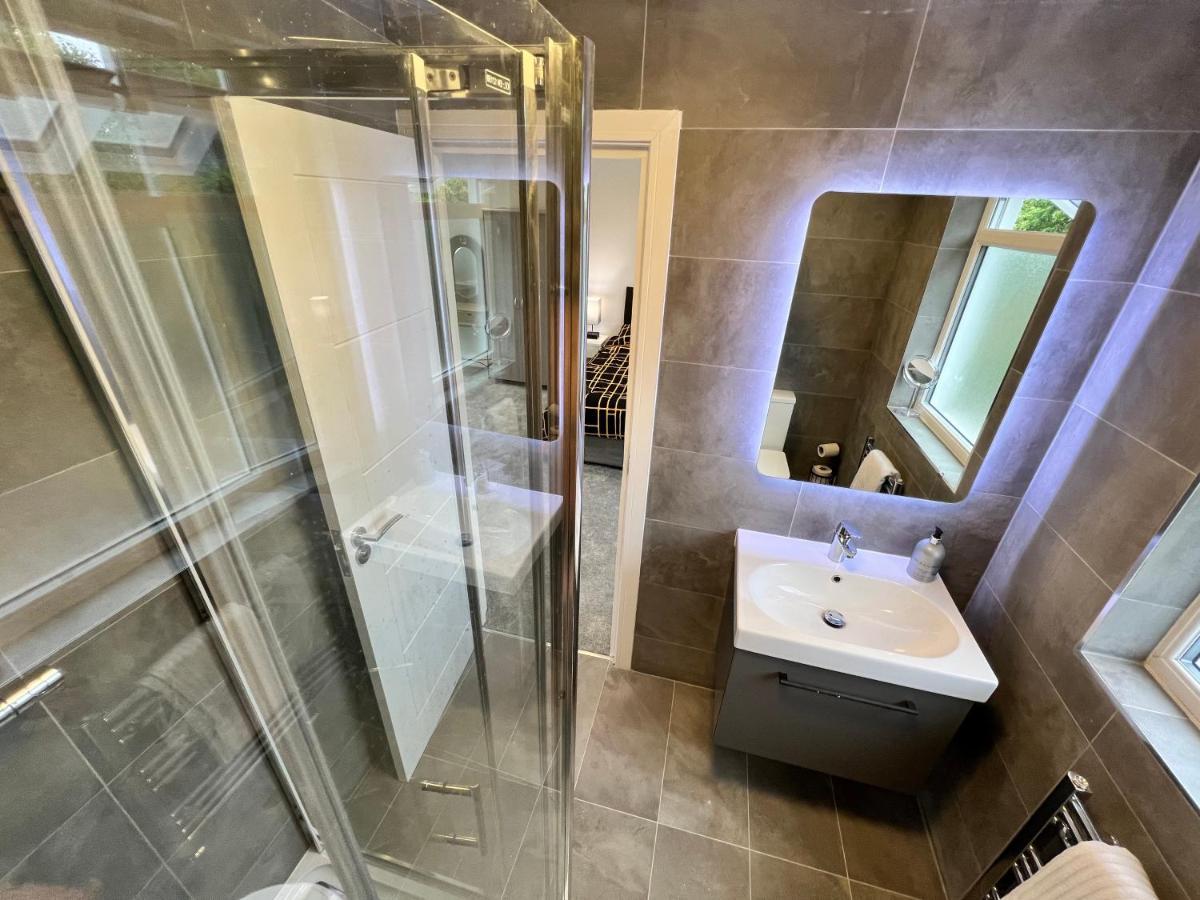 Wembley Stadium 5 Star Brand New Luxury Sleeps 14 With Parking Villa London Exterior photo