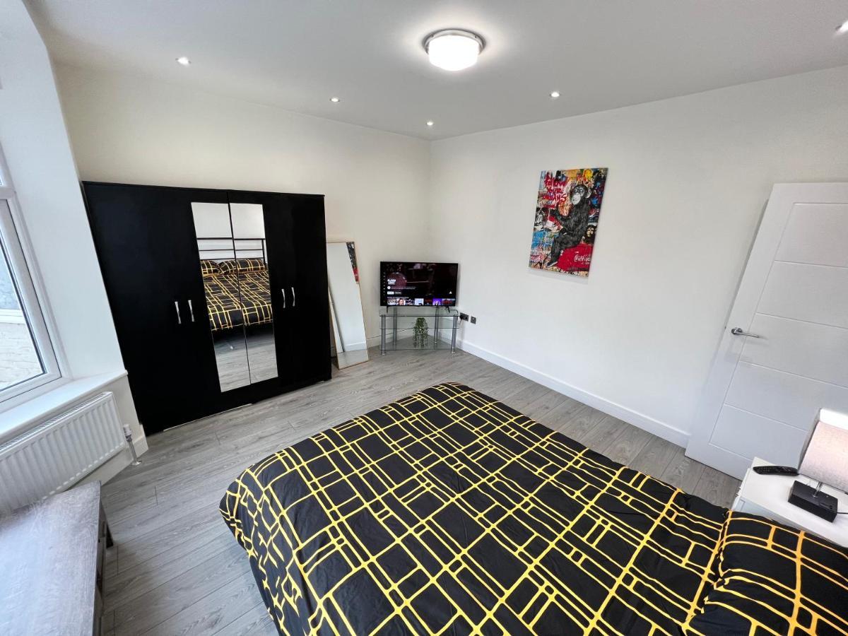Wembley Stadium 5 Star Brand New Luxury Sleeps 14 With Parking Villa London Exterior photo
